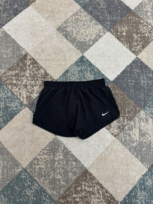 Дамски къси гащи Nike