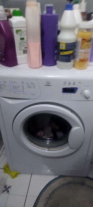 Стиральная машина индезит