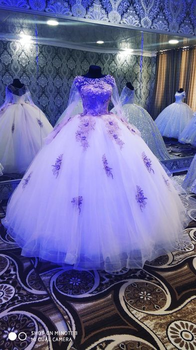 Келин либослар сотилади донаси 150 Минг сум дан