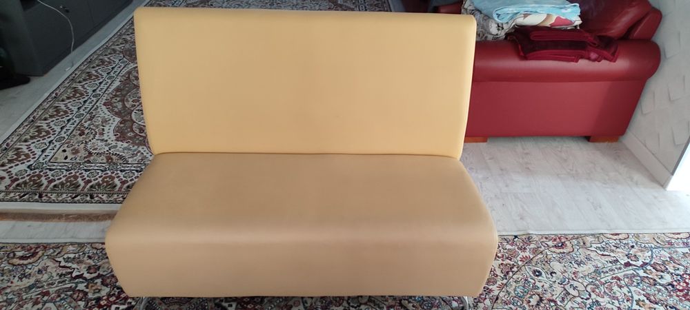 Маленький диваны две штуки