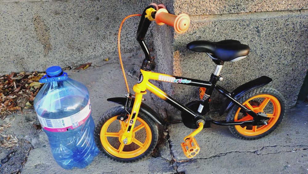 Детски мотор, кола и колело за бутане