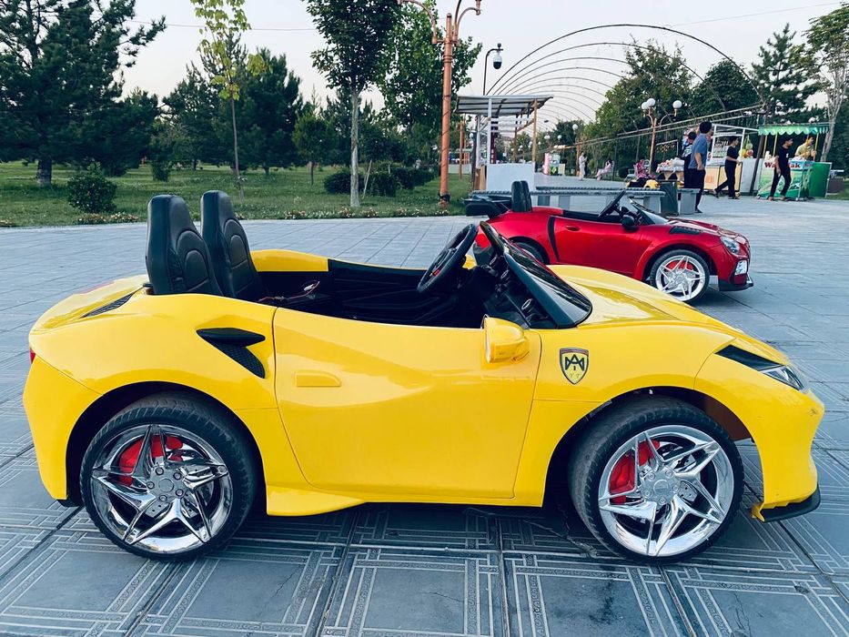 Ferrari F8 bolalar uchun