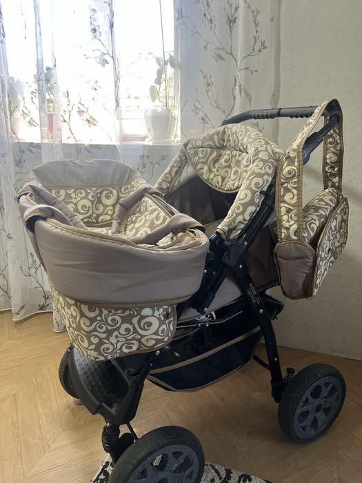 Продам детскую коляску Б/У