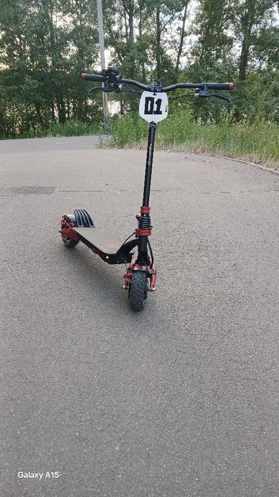 Продам kuggo g1 .