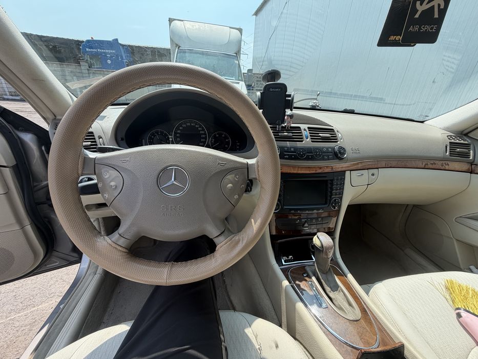 Mercedes Benz E 220