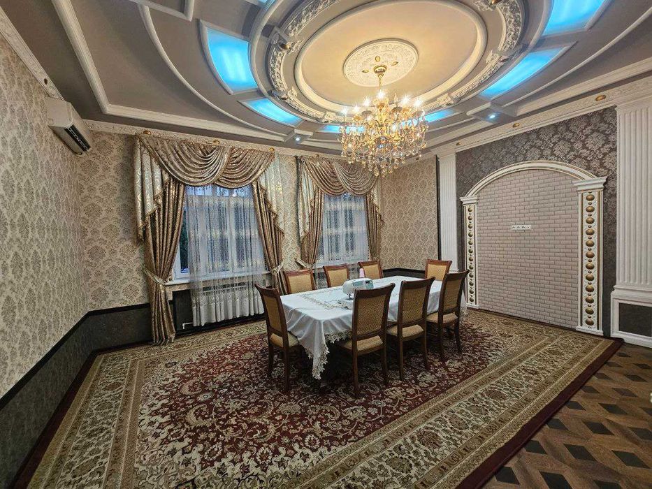 Сергели.Махалля Юкори Дархан.6сотихда 12хонали зор уй сотаман .