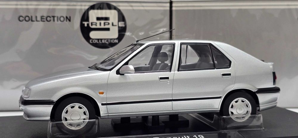 Умалени модели на реални коли/ Diecast