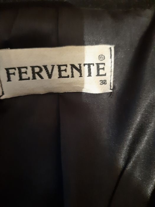 Елегантно дамско палто