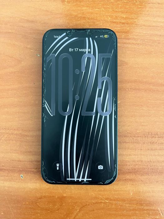 Продам айфон 13 хорошом состояние