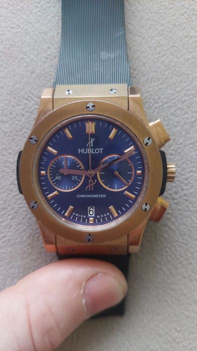 Продам часы в хорошем состоянии