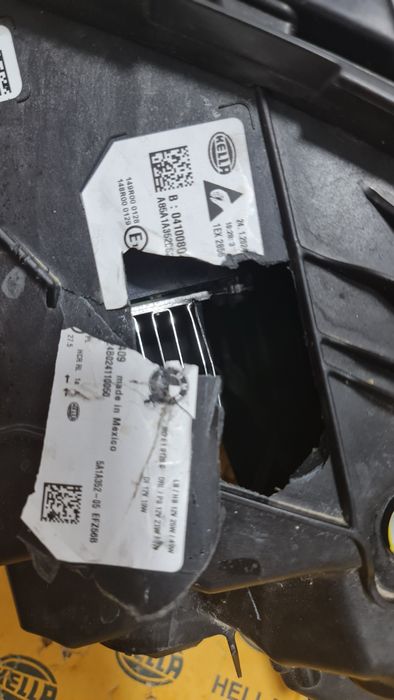 Far dreapta full led BMW 3 G20 G21 LCI facelift 5A1A352 avariat