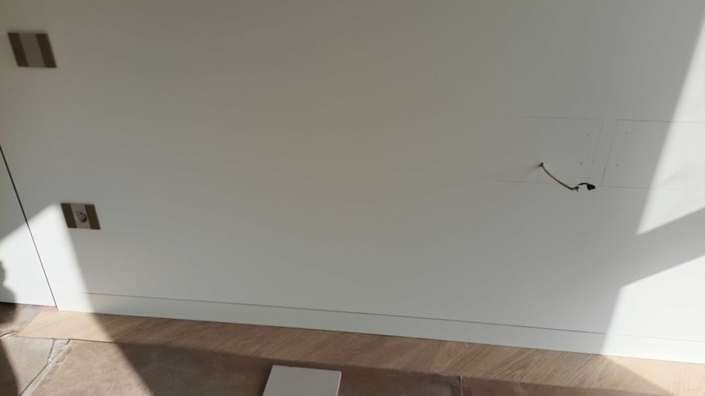 Скрытый плинтус устанофка