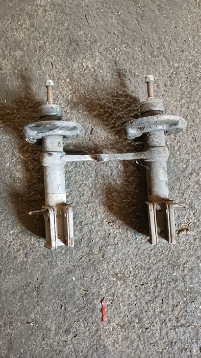 Стойки на приору