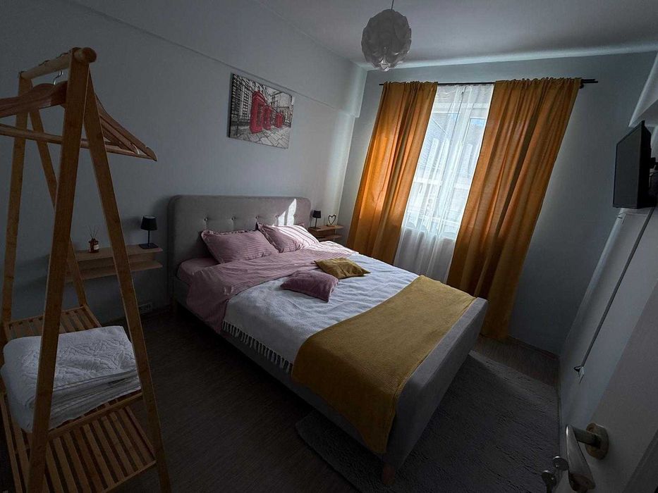 Apartament 4 camere de vânzare - Centru Ocna Mureș