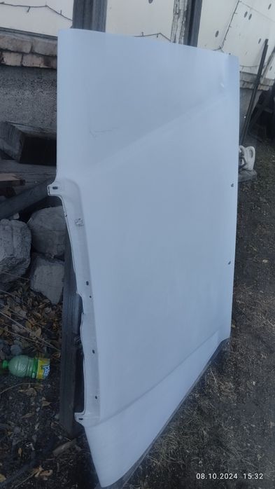Капот мерседес 190 продам