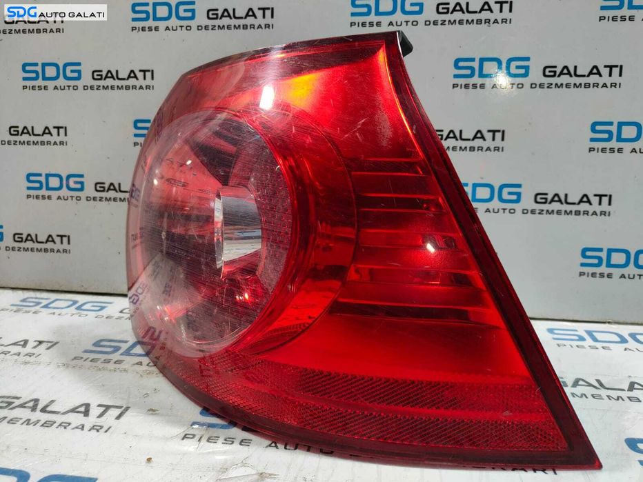 Stop Lampa Tripla Dreapta Volkswagen Golf 5 Hatchback Scurt 2004 - 2008 Cod 1K6945096E [L4927]