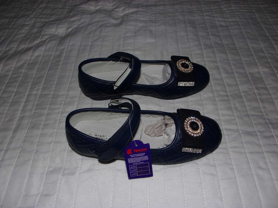 Pantofi fetite piele marimea 35 noi