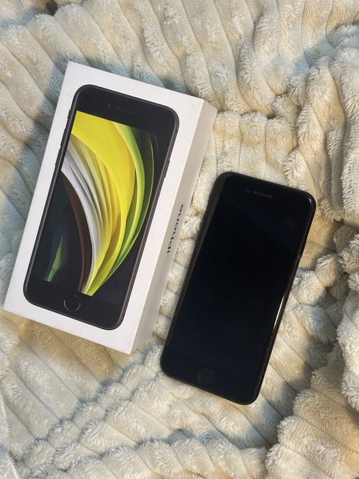 Iphone SE 2020 64гб