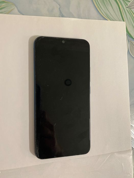 телефон vivo 1902