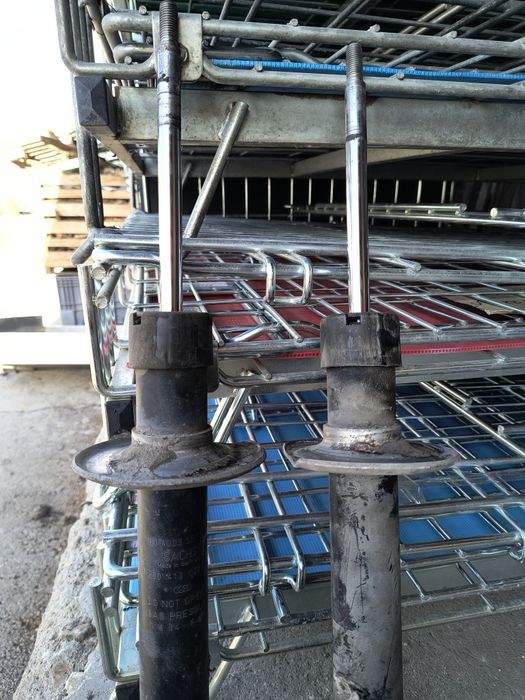 Амортисьори за Audi A4 B6 предни за седан