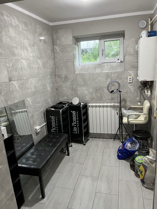 Inchiriez spatiu comercial