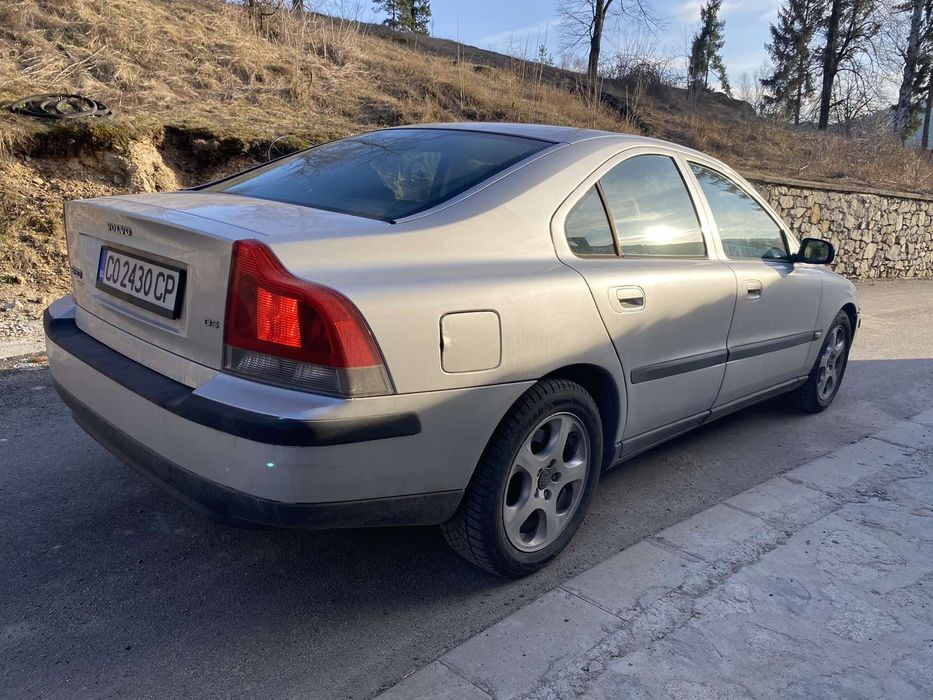 VOLVO S60 2.4 D5