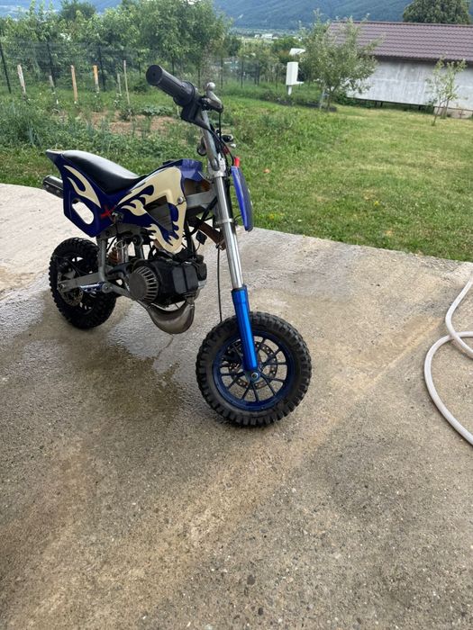 Vand motocros pentru copii intre 7 10 ani