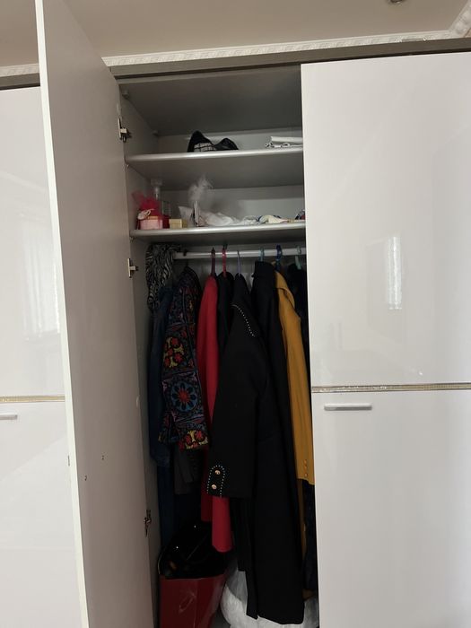 Продам спальный гарнитур