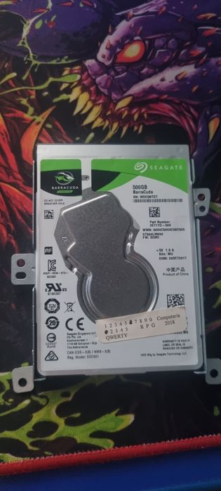 Vand HDD Seagate 500gb si 4GB RAM DDR4