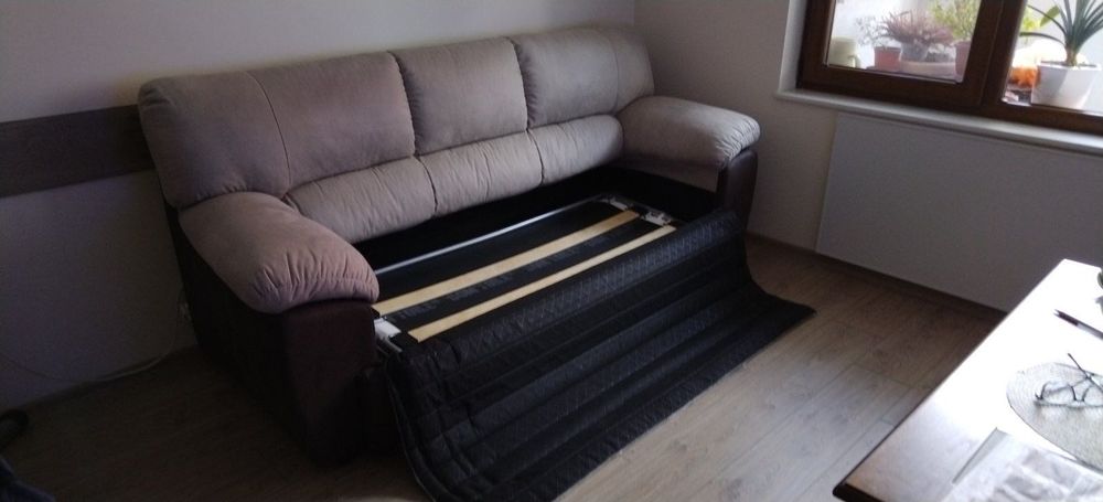 Диван с табуретки