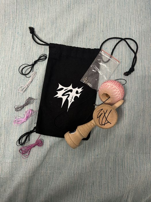 Kendama Locked Studios semnata XRemus