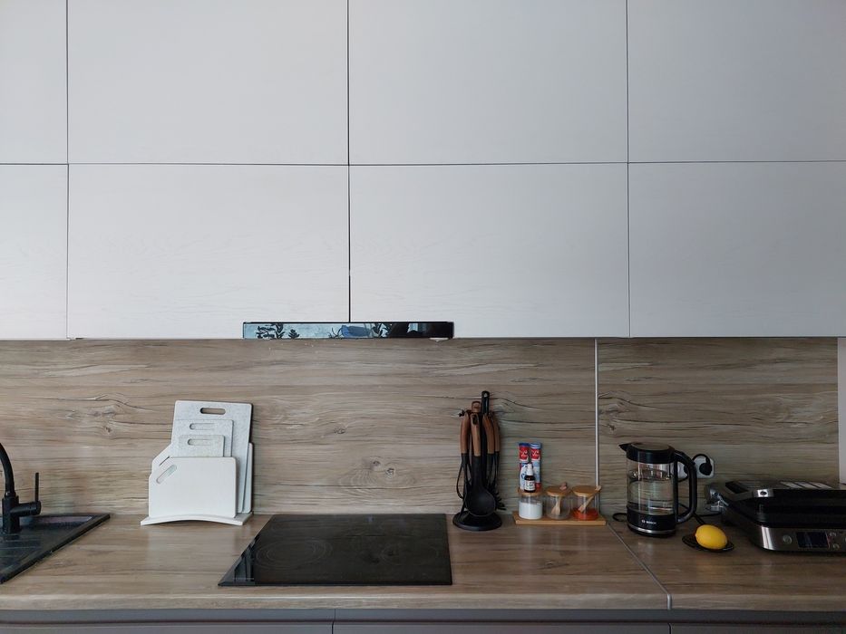 Продам кухонный гарнитур с техникой