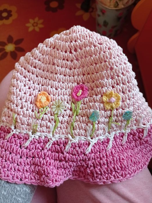 Сламена детска шапка 2 бр