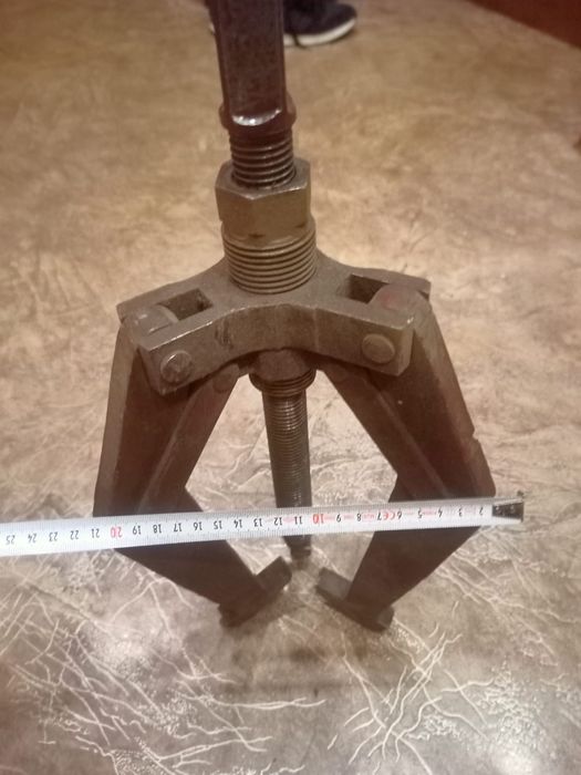 Трехлапный механический съёмник