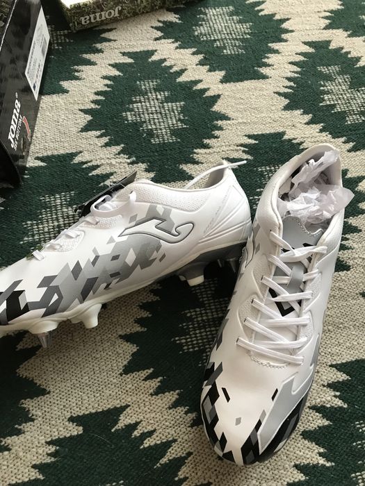 Футболни бутонки Joma