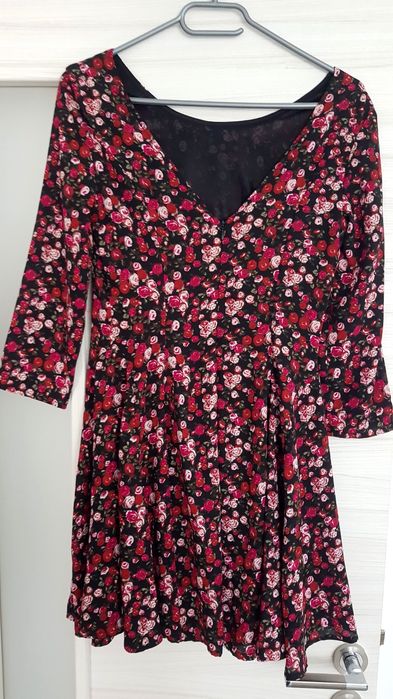 Rochie Bershka cu motive florale