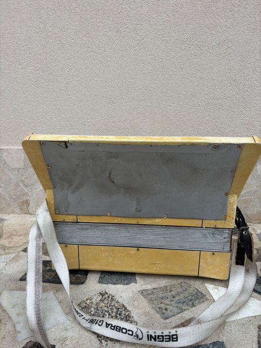 Acordoen Hohner Verdi 4 cu 120 de basi