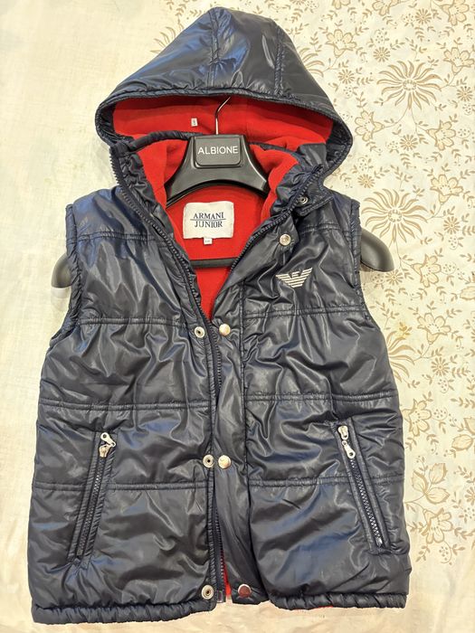 Безрукавка на мальчика