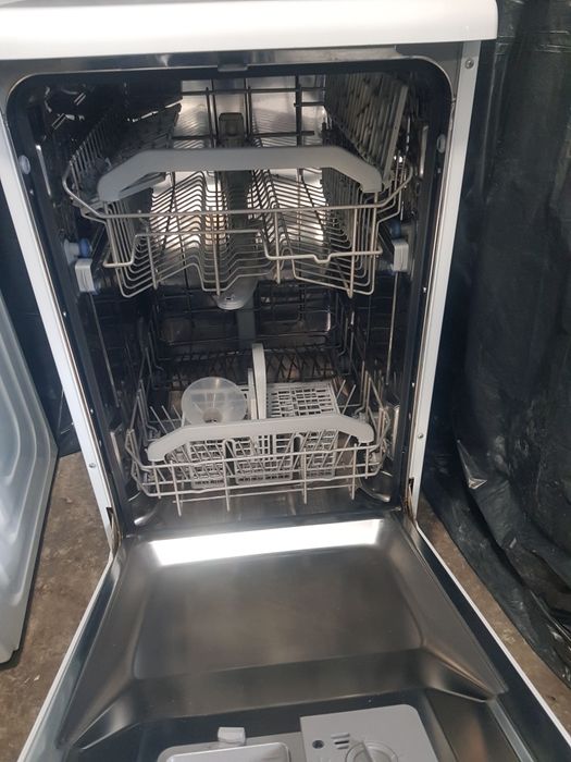 Малка съдомиялна ARISTON