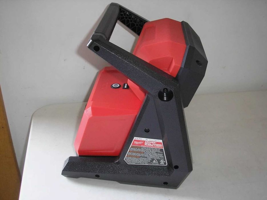 Reflector, proiector LED Milwaukee M18 Rover 2366, Milwaukee HOAL-0