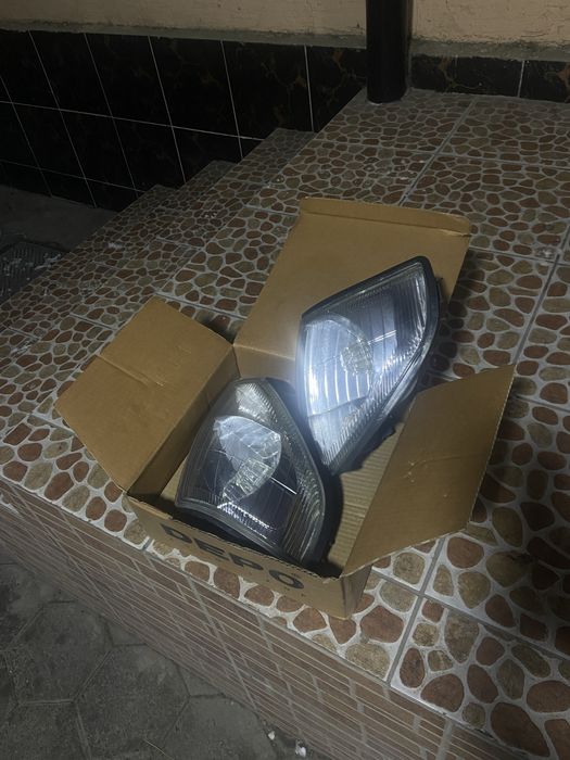 Фары полный конплек на Прада 95