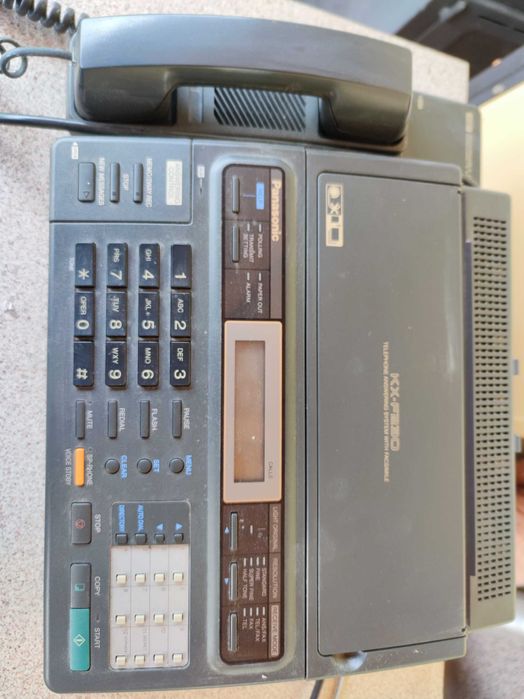 Телефон с факс и секретар Panasonic