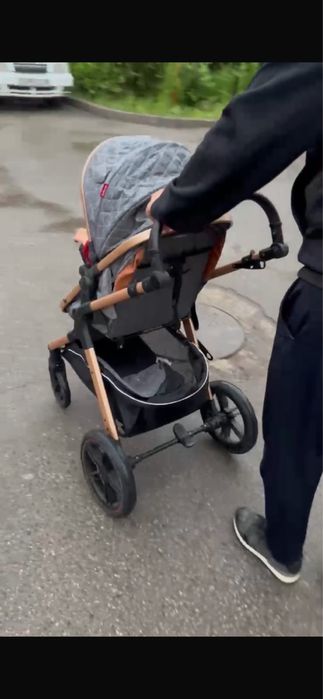 Продам коляску детскую