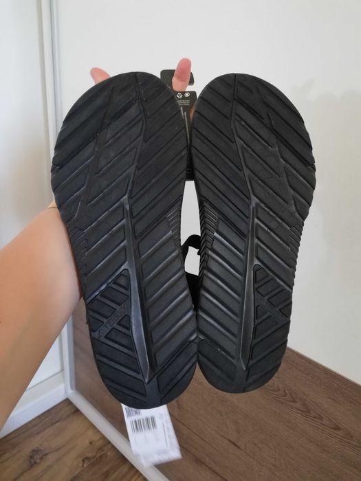 Нови сандали Adidas