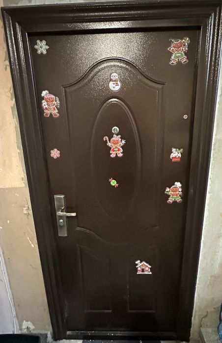 Входна врата с тройно заключване!!!