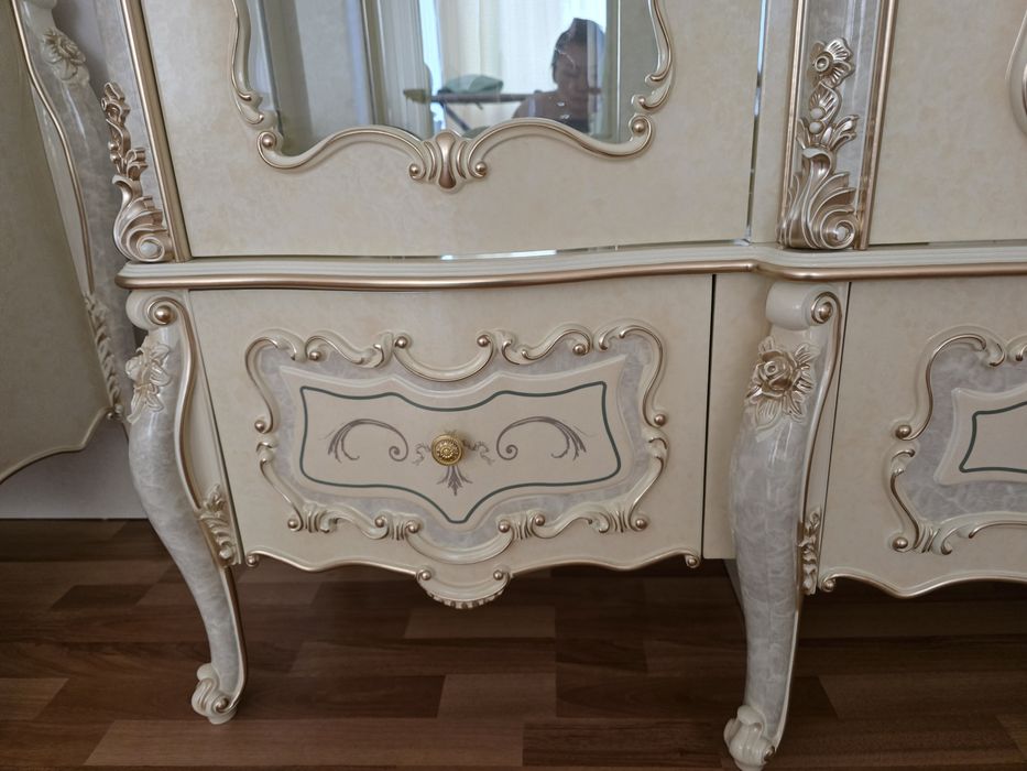 Продаётся комод и сервант