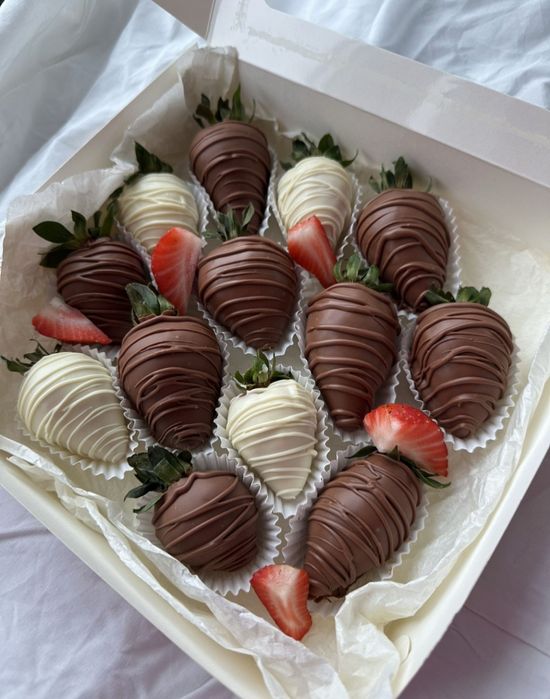 Клубника шоколаде свежая