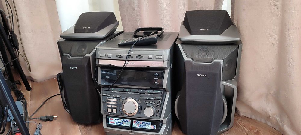 Музыкальный центр Sony