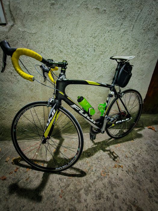 Карбонов шосеен велосипед размер 56 M/L fuji gran fondo 1.1