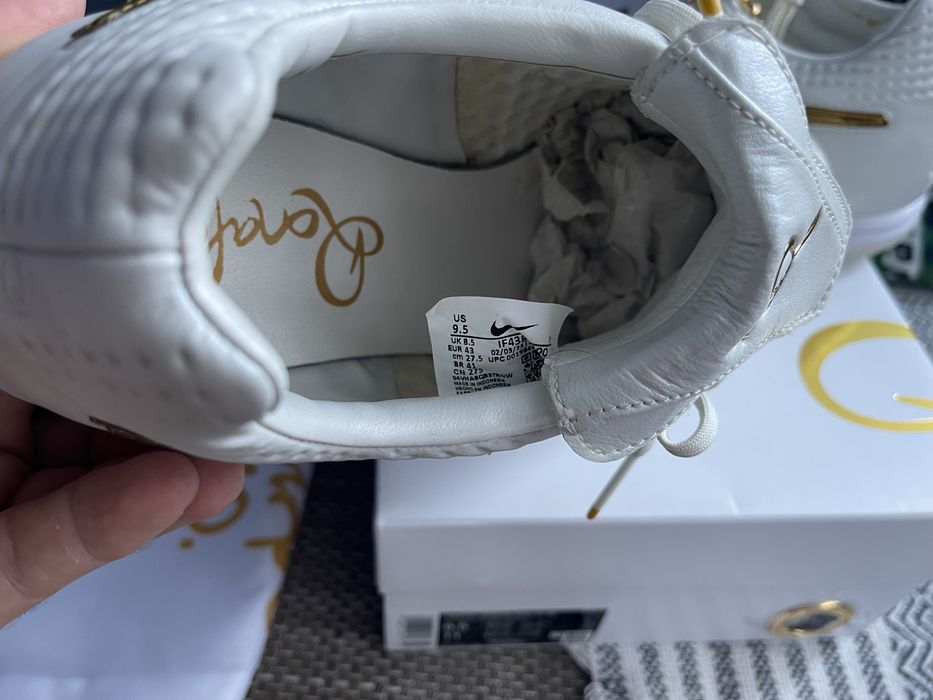 Nike Tiempo Legend Ronaldinho RGN IC SE Touch of Gold Brazil